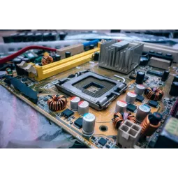 THE PC DOCTOR:  COMPUTER SERVICE CENTER