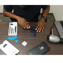 THE PC DOCTOR:  COMPUTER SERVICE CENTER